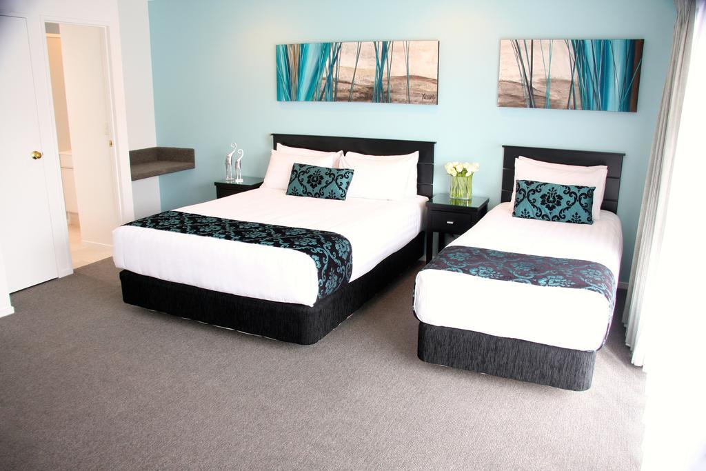 Motel Camelot On Ulster 4*